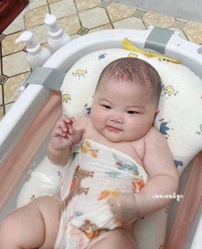 Bellezas irresistiblemente gorditas: adorables imágenes de bebés que capturan los corazones de los espectadores
